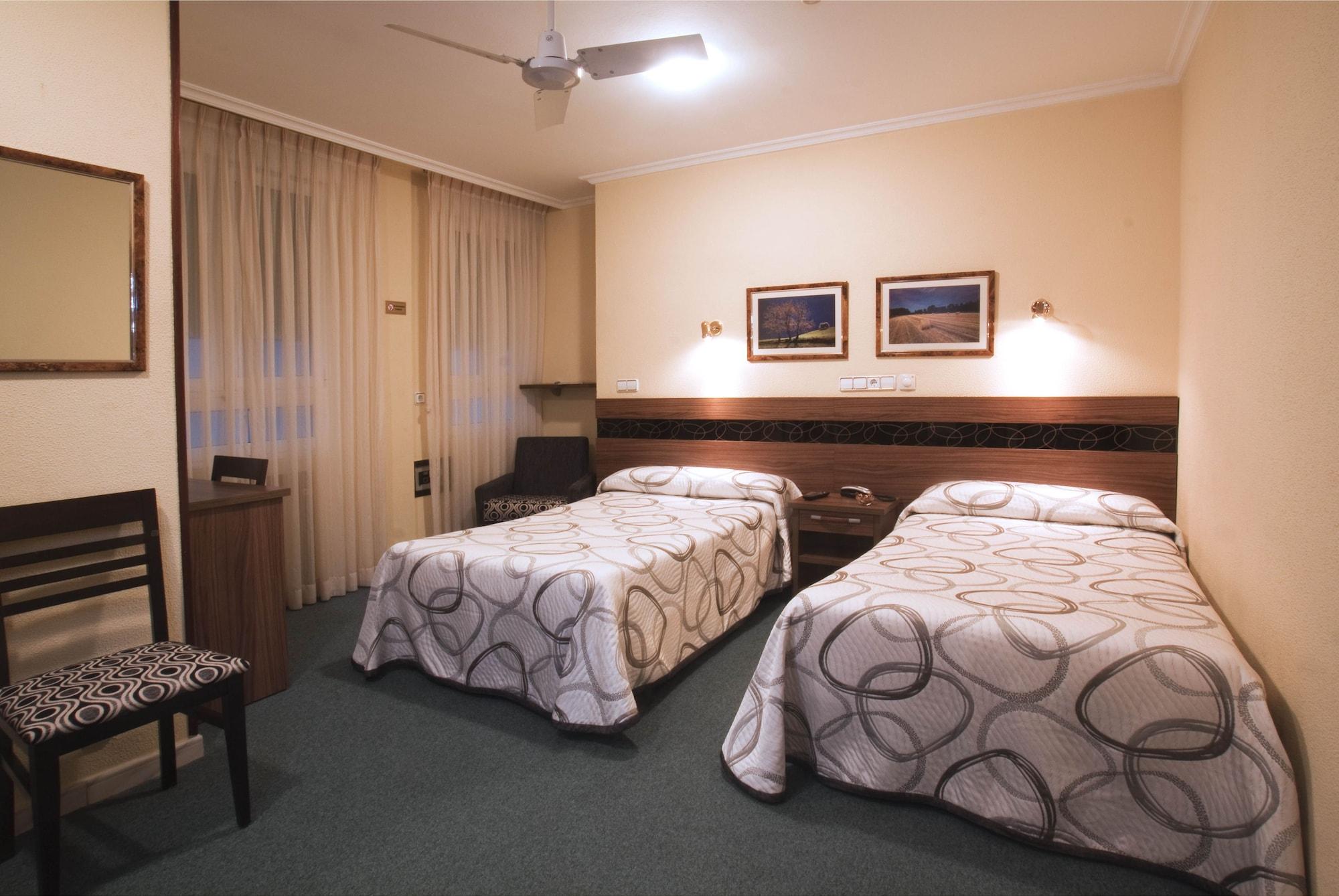 Hotel Castilla Gijón Esterno foto